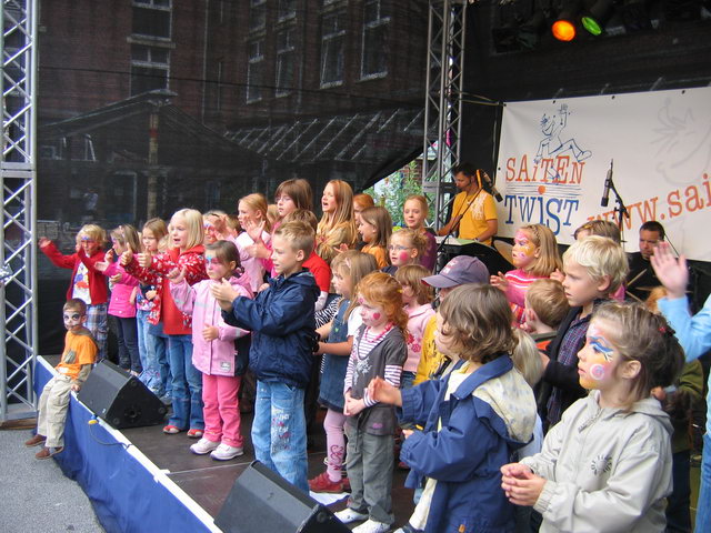 gal/2007/2007 Ruettenscheider Kinderfest/2007 Saitentwist Ruettenscheider Kinderfest 1.9. 386.jpg